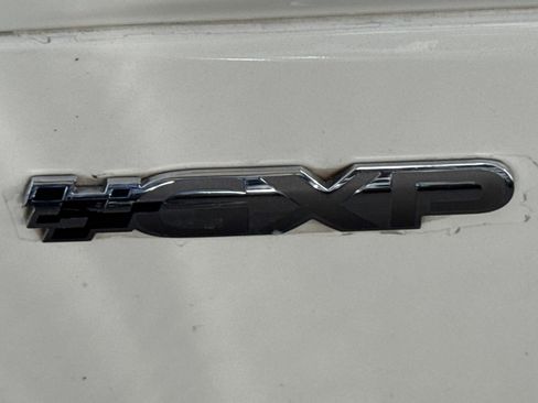 Used 2006 Pontiac Grand Prix GXP w/ Sun And Sound Package image 7