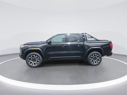 New 2025 GMC Canyon AT4 w/ Nightfall Edition image 5