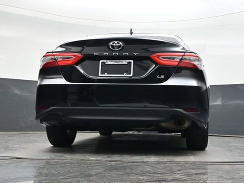 Used 2020 Toyota Camry LE image 31