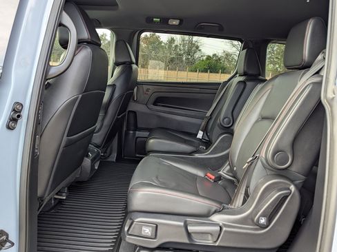 Used 2025 Honda Odyssey Sport-L image 15