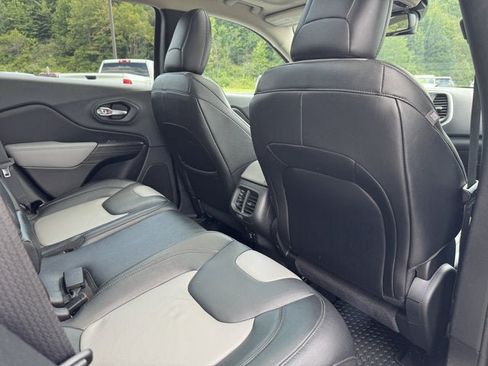 Used 2014 Jeep Cherokee Limited AWD/4WD image 11