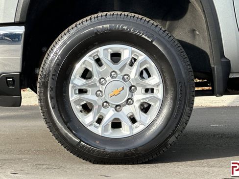 Certified 2024 Chevrolet Silverado 2500 LTZ image 32