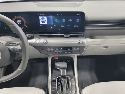 Used 2025 Hyundai Kona SEL FWD image 18
