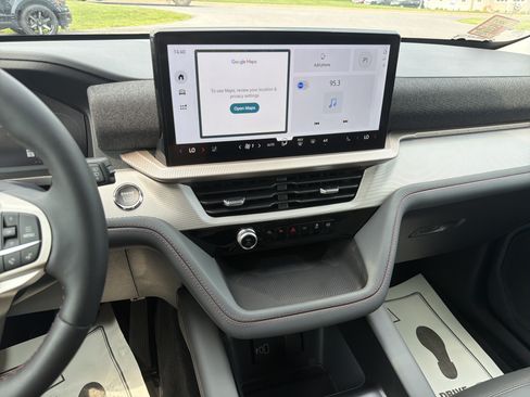 New 2026 Ford Explorer Active w/ Active Comfort Package AWD/4WD image 23