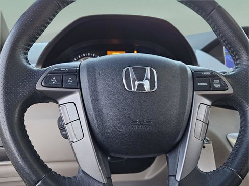 Used 2011 Honda Odyssey Touring image 25