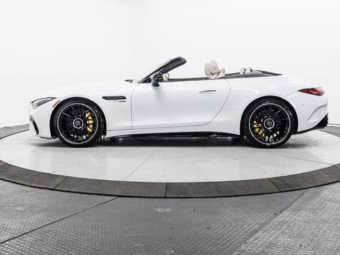 Used 2022 Mercedes-Benz SL 55 AMG 4MATIC w/ Driver Assistance Package image 5