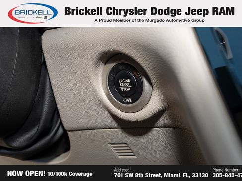 Used 2023 Chrysler Voyager LX image 27