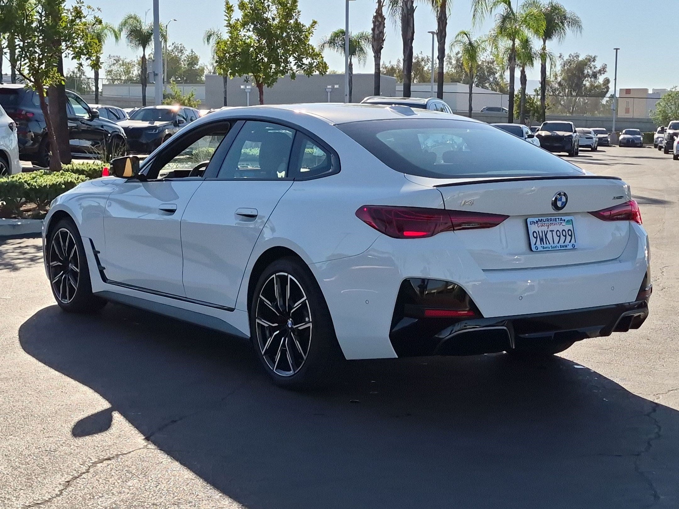 Used 2026 BMW i4 xDrive40i w/ M Sport Package AWD/4WD image 8