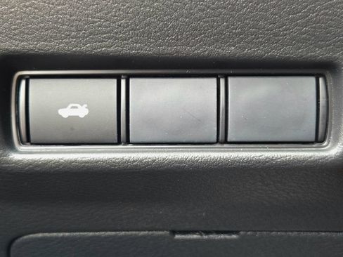 Used 2026 Nissan Sentra SV w/ Floor Mat Package FWD image 24