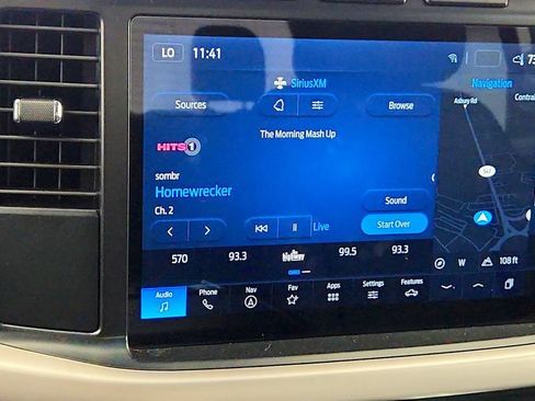 Used 2022 Ford F150 Lightning XLT AWD/4WD image 18