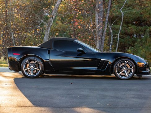 Used 2010 Chevrolet Corvette Grand Sport w/ Preferred Equipment Group image 25