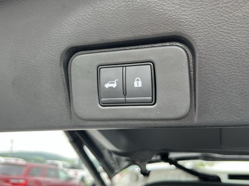 Used 2023 Nissan Rogue SL w/ SL Premium Package AWD/4WD image 8
