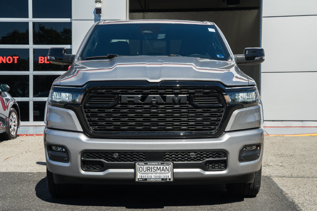 Used 2025 RAM 1500 Big Horn AWD/4WD image 2