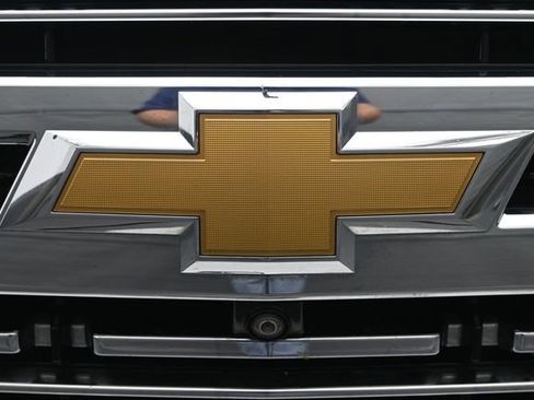 Used 2021 Chevrolet Tahoe Premier w/ Premium Package AWD/4WD image 28