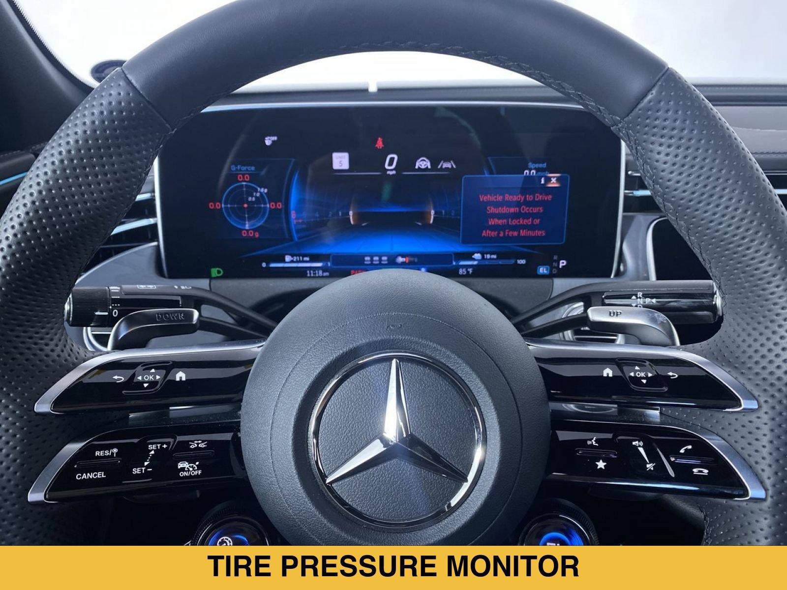 Used 2026 Mercedes-Benz E 53 AMG e 4MATIC Sedan image 3