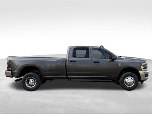 New 2026 RAM 3500 Tradesman image 21