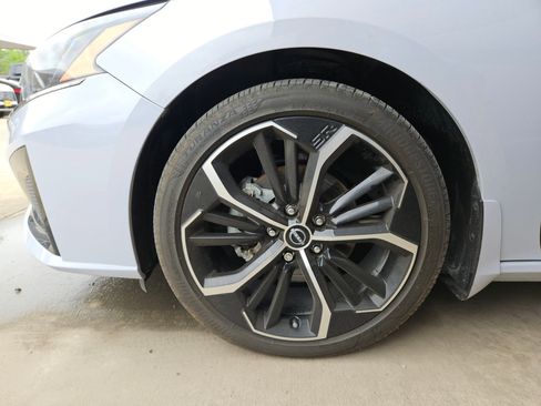 Used 2023 Nissan Altima 2.5 SR image 10