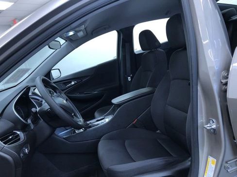 Used 2024 Chevrolet Malibu LT image 19