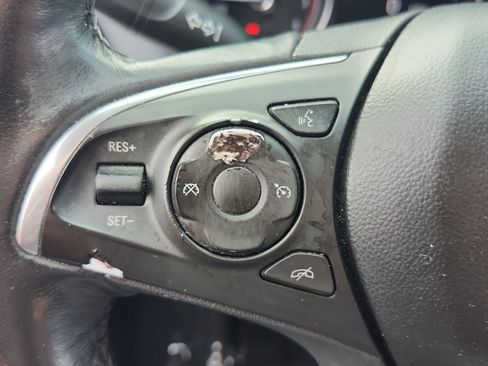 Used 2020 Buick Enclave Essence w/ Sound and Sites Package image 27