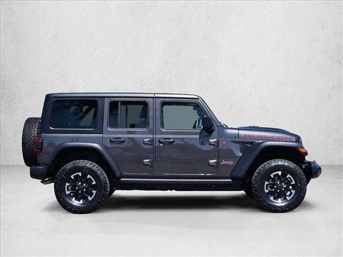 Used 2026 Jeep Wrangler Unlimited Rubicon AWD/4WD image 4