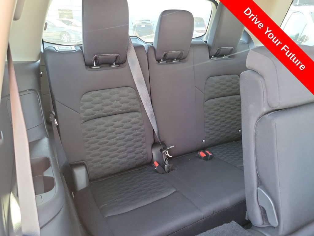Used 2025 Nissan Pathfinder SV FWD image 23