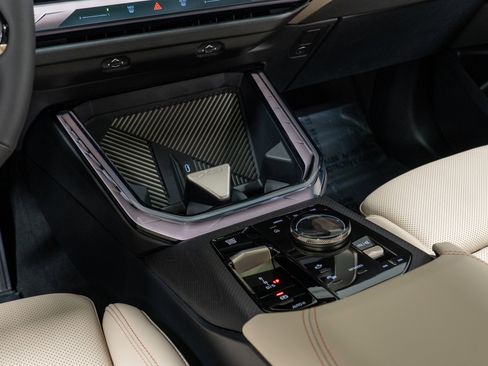 Used 2025 BMW X3 xDrive30i w/ Convenience Package image 20