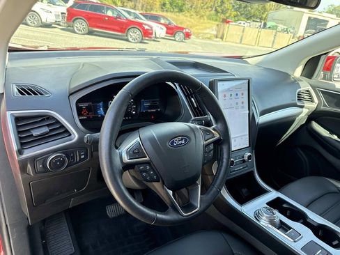 Used 2022 Ford Edge SEL w/ Convenience Package image 32