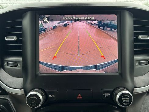 Used 2019 RAM 1500 Big Horn AWD/4WD image 22