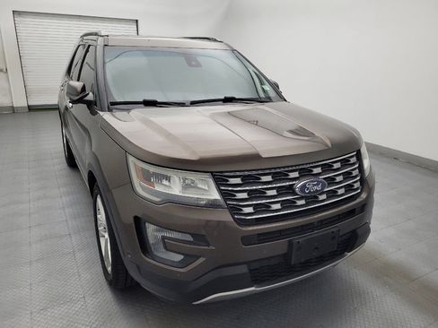 Used 2016 Ford Explorer Limited w/ Equipment Group 301A FWD image 14