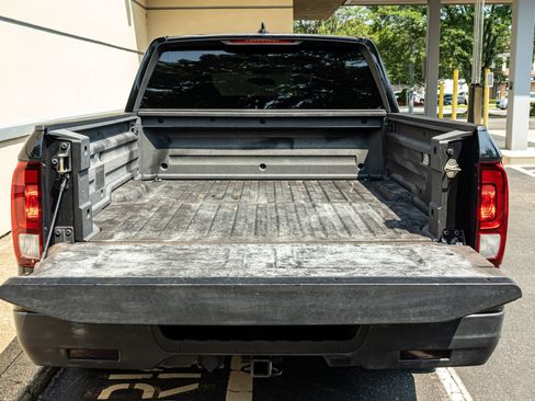 Used 2019 Honda Ridgeline Sport image 17