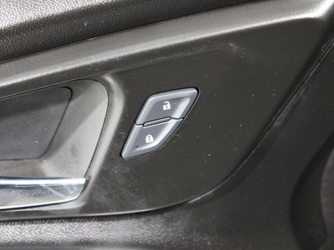 Used 2025 Chevrolet Malibu LS image 8