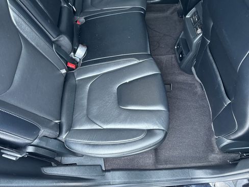 Used 2020 Ford Edge Titanium image 16