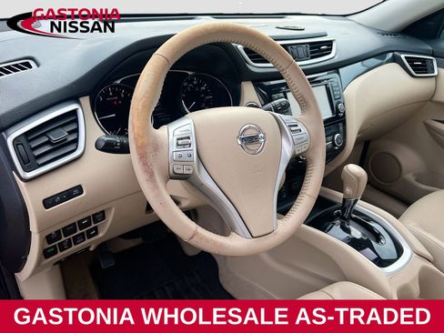 Used 2015 Nissan Rogue SL w/ SL Premium Package image 9