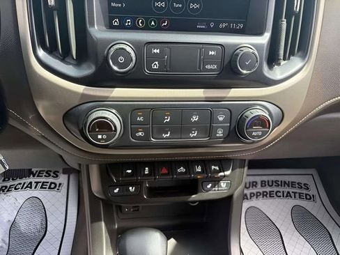 Used 2022 GMC Canyon Denali AWD/4WD image 15