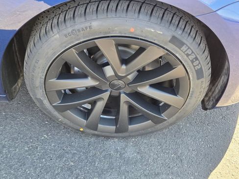 Used 2023 Tesla Model 3 Standard Range RWD image 9