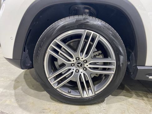 Certified 2024 Mercedes-Benz GLS 450 4MATIC image 21