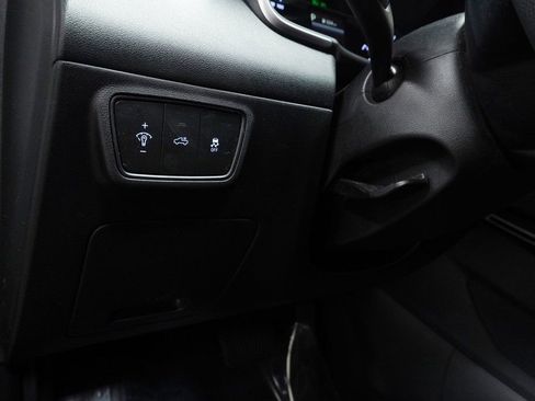 Used 2023 Hyundai Santa Cruz SE image 21