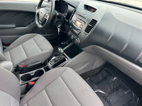 Used 2017 Kia Forte LX FWD image 16