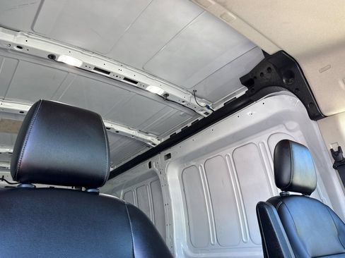 Certified 2023 Ford Transit 250 Medium Roof AWD image 17