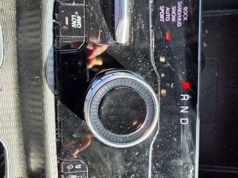 Used 2024 Jeep Grand Cherokee Limited 4xe image 8