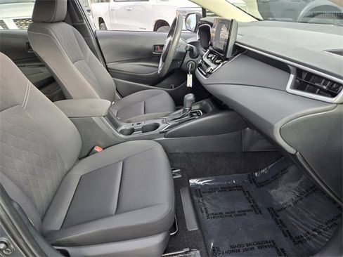 Used 2023 Toyota Corolla LE image 21