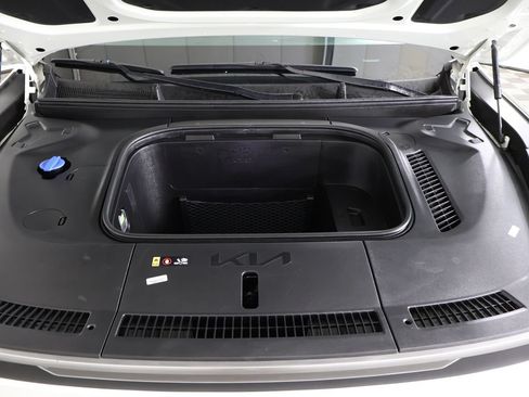 Used 2024 Kia EV9 Light RWD image 22