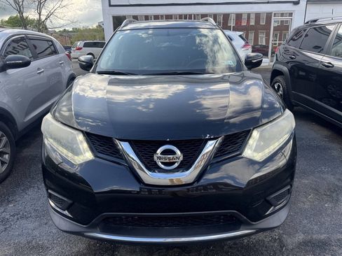 Used 2015 Nissan Rogue SV AWD/4WD image 2