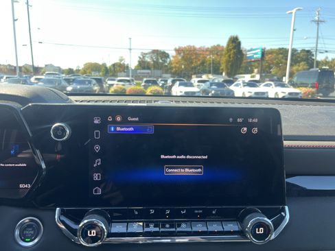 Used 2024 Chevrolet Colorado Z71 w/ Z71 Convenience Package 2 image 29