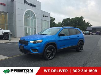 Used 2023 Jeep Cherokee Altitude Lux AWD/4WD video 1