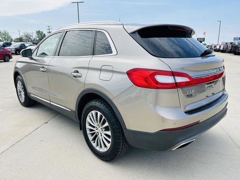 Used 2018 Lincoln MKX Select w/ Select Plus Package image 38
