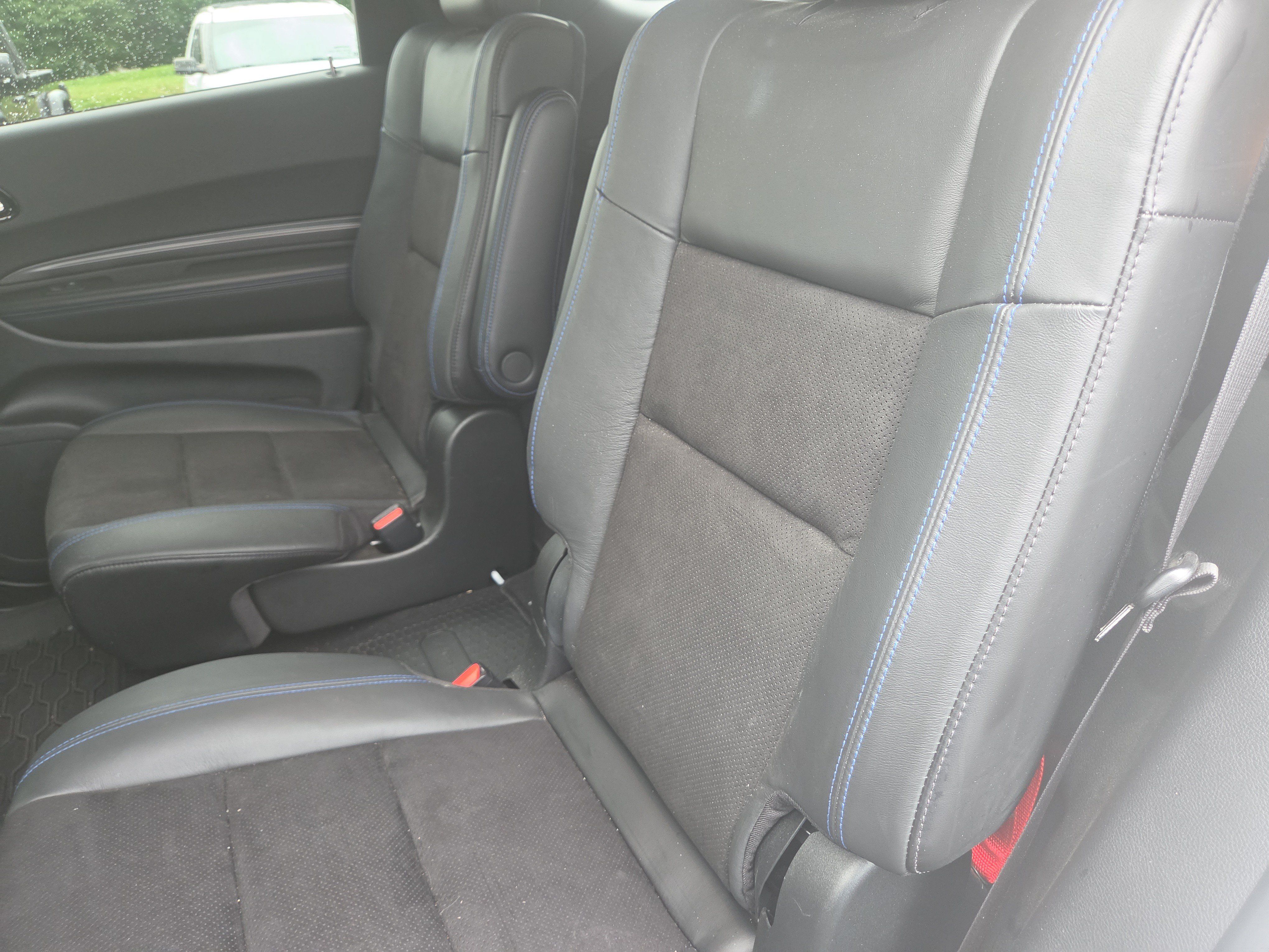 Used 2022 Dodge Durango R/T w/ Tow 'N Go Package AWD/4WD image 10