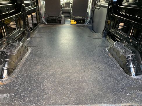 Used 2017 Ford Transit 350 148 Medium Roof image 9