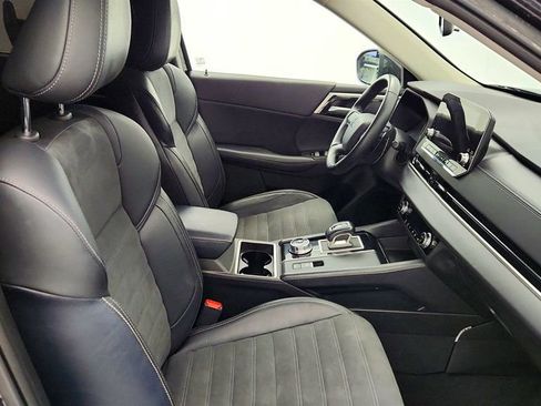 Used 2024 Mitsubishi Outlander SE image 23