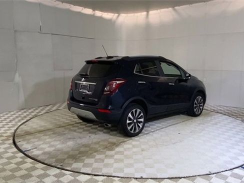 Used 2022 Buick Encore Preferred w/ Safety Package image 8